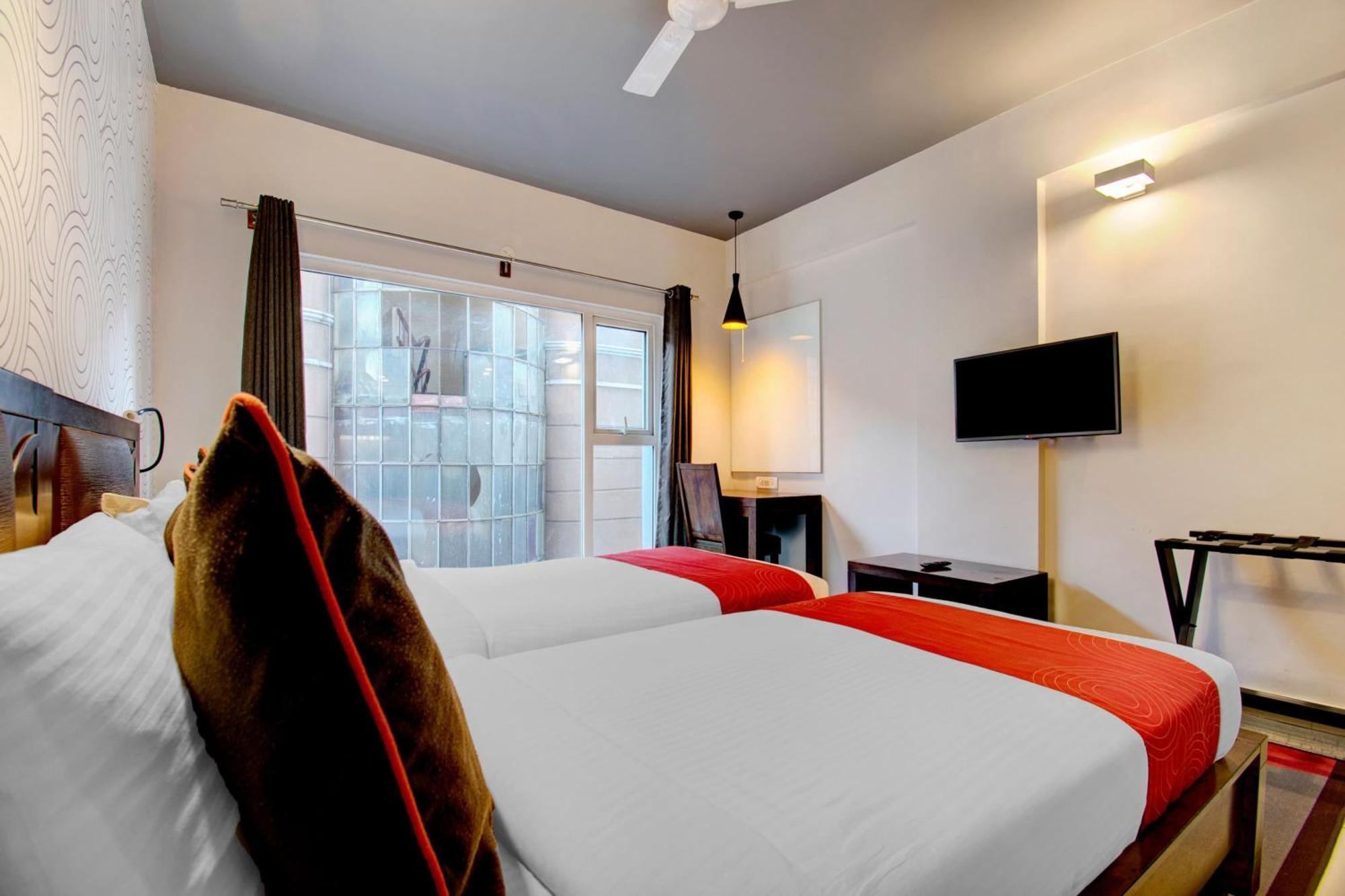 Hotel Super Townhouse Ulsoor à Bangalore Extérieur photo